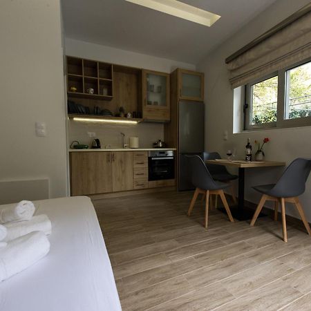 Wonderlust Apartment Close To Sea Α1 칼라마타 외부 사진